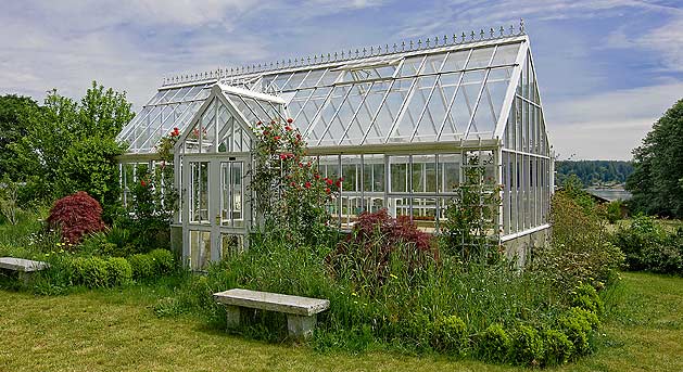 Residential Greenhouses | Wholesale Greenhouses